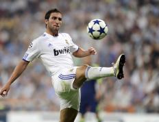 开云APP-红线之上，阿劳霍的无声战争