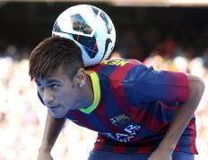 开云体育下载-篮球唯一性的解构，当利拉德用火焰焚烧詹姆斯的帝国蓝图