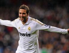 开云下载-速度与激情，赛道轰鸣与篮球硝烟中的胜利法则