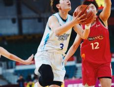 开云体育平台APP-四川男篮主场比赛失利，球员面临压力挑战的简单介绍