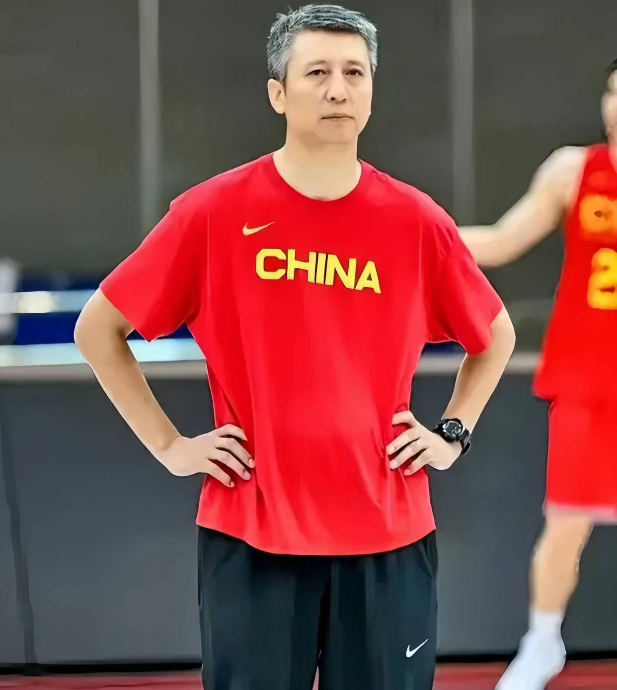开云体育官方网站-球员个人技术亮眼，为球队贡献不少