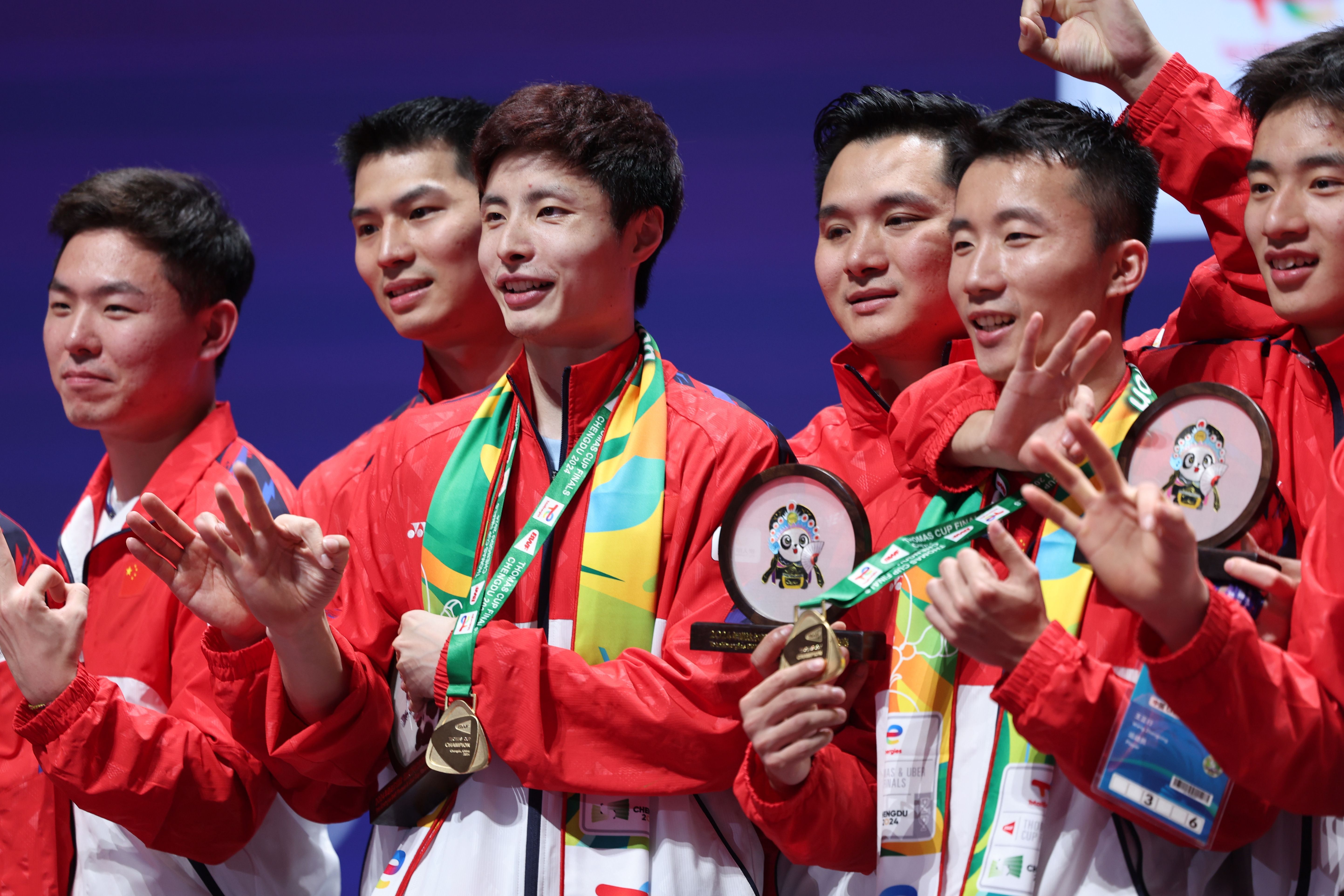 开云体育官方网站-创下新纪录，运动员们举国瞩目