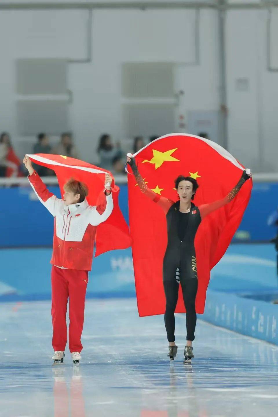 开云平台-包含北马其顿游泳选手实现突破！夺得银牌的词条