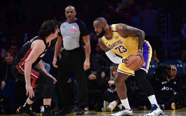 开云体育app-魔术主场击败老鹰,弗内尔斯全能表现