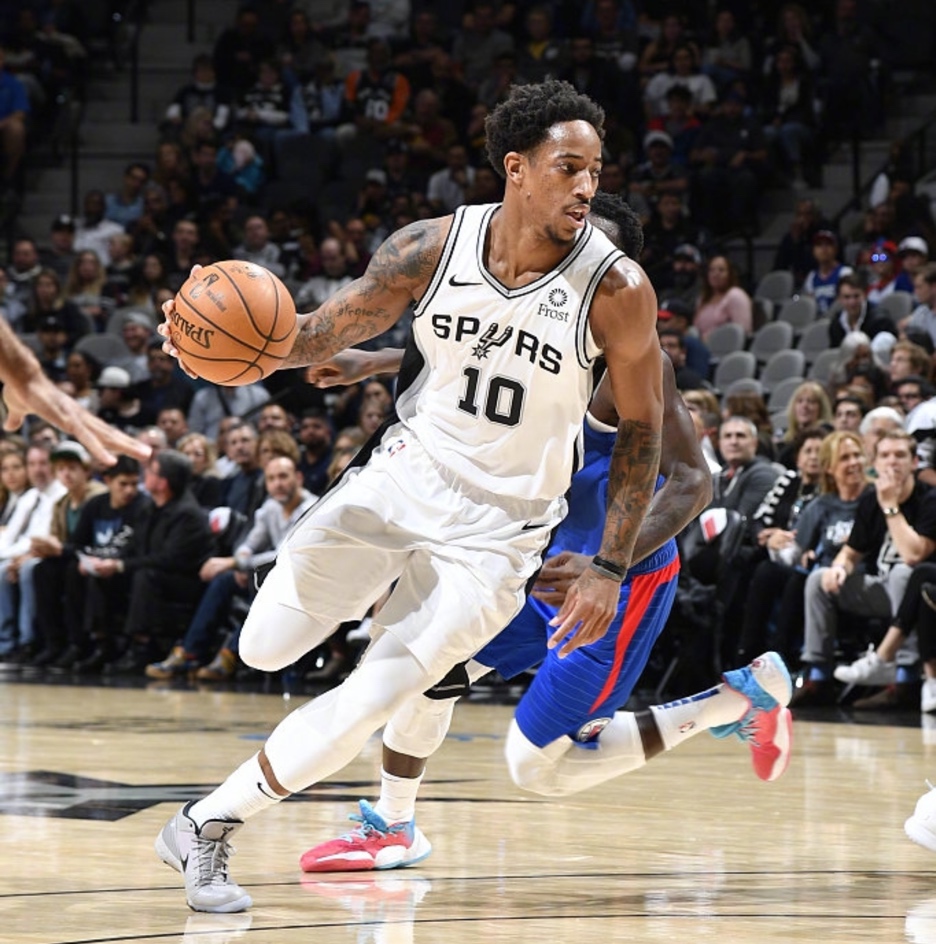 开云体育平台APP-关于马刺大胜灰熊：德罗赞送出完美表现的信息