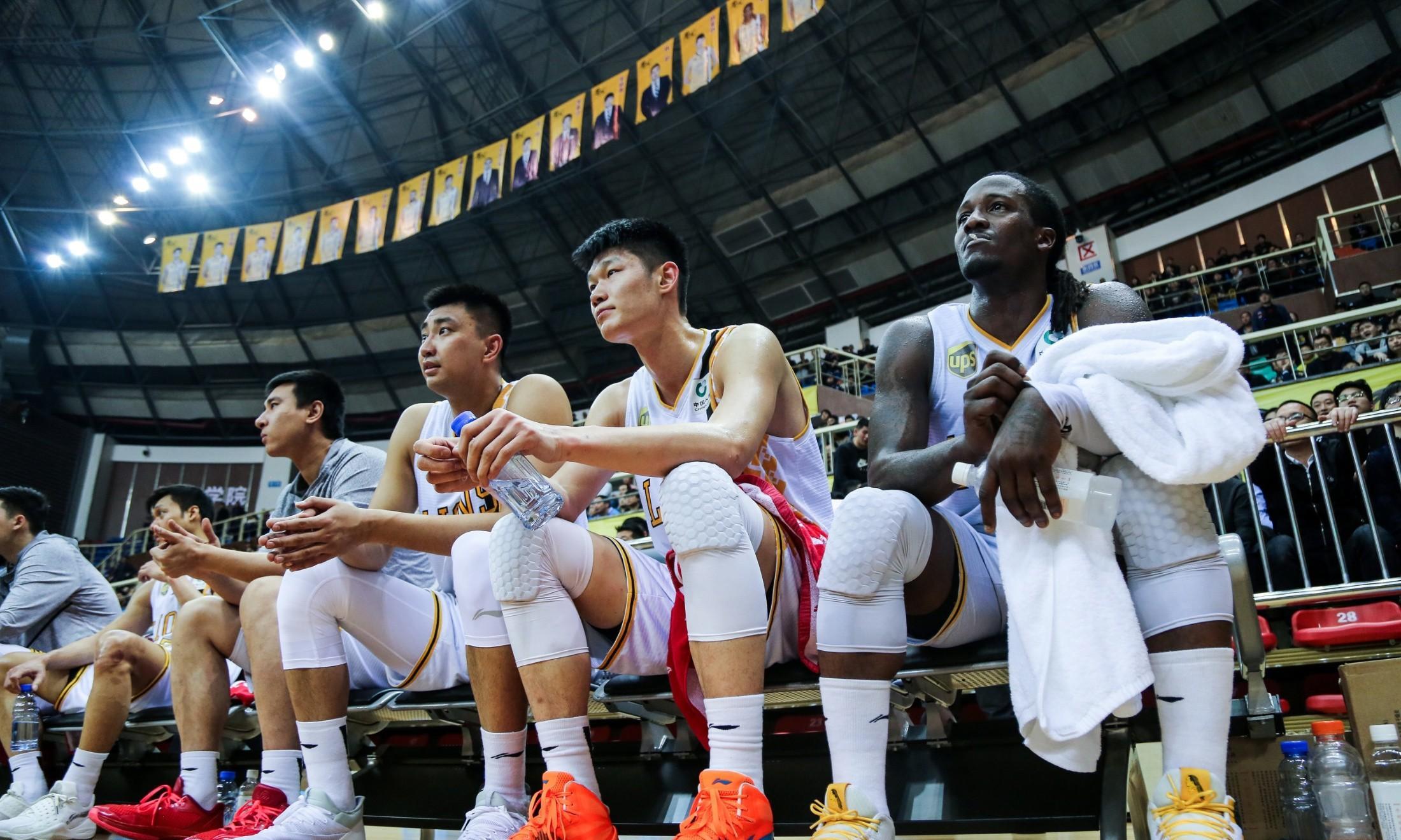 开云体育登录-辽宁队横扫鹈鹕，胡金秋扛起全队的简单介绍