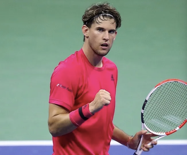 开云下载-包含拉沃尔杯险胜年终总决赛，蒂姆点燃赛场的词条