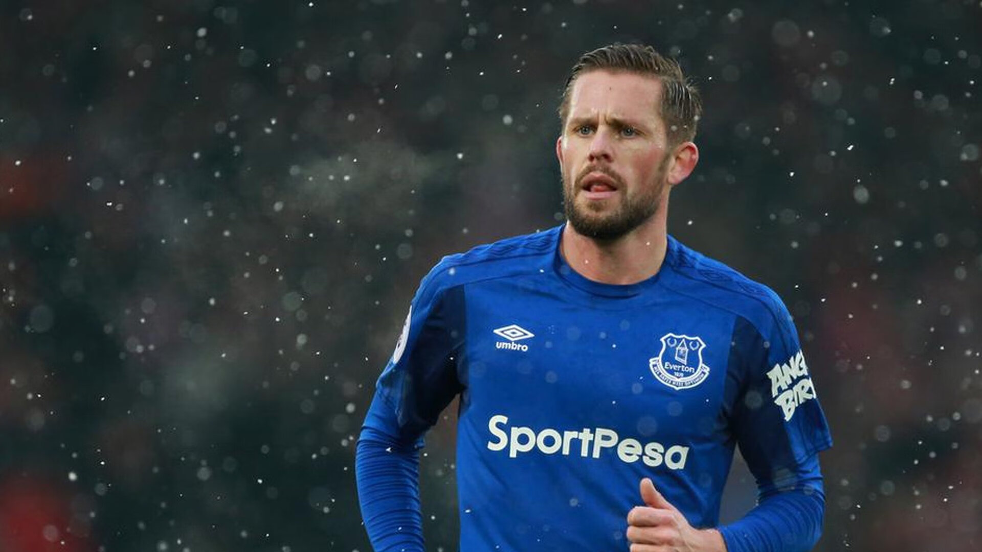 开云体育app-阿克冷箭定江山！曼城绝境突围南美秘鲁铁桶阵